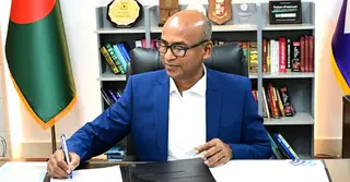 সিআইডির প্রধান হিসেবে ব্যারিস্টার মোশাররফ হোছাইনের দায়িত্ব গ্রহণ